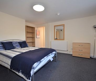 6, Clarke Dell, Botanical Gardens, Sheffield, S10 2NR - Photo 1