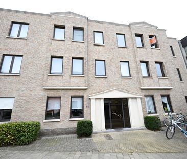 VOLLEDIG VERNIEUWD & RUIM (106m²) appartement - Foto 4