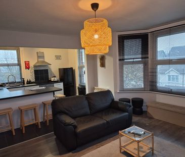 2 Bed Flat, Blenheim Park Road, CR2 - Photo 6