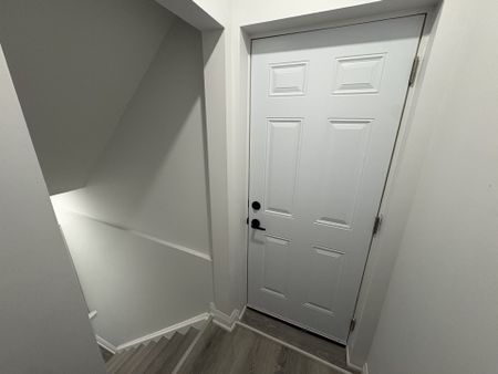 For Lease - 5517 Meadowcrest Avenue Unit# Basement, Mississauga, Ontario - Photo 2