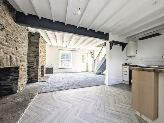 St. Illtyds Road, Pontypridd, Upper Church Village - Photo 1