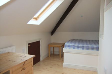 Crombie Avenue, Clifton - P10464 - Photo 2