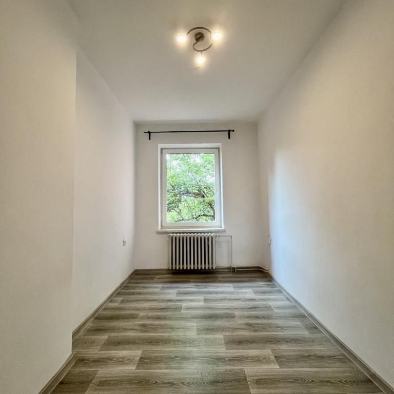 Pronájem bytu 3+1 52 m2 - Photo 1