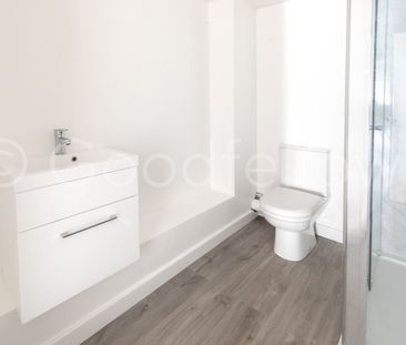 2 bedroom flat to rent, - Photo 6