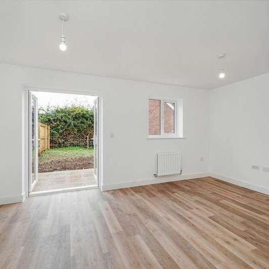 Rowland Way, Exeter, EX2 - Photo 1