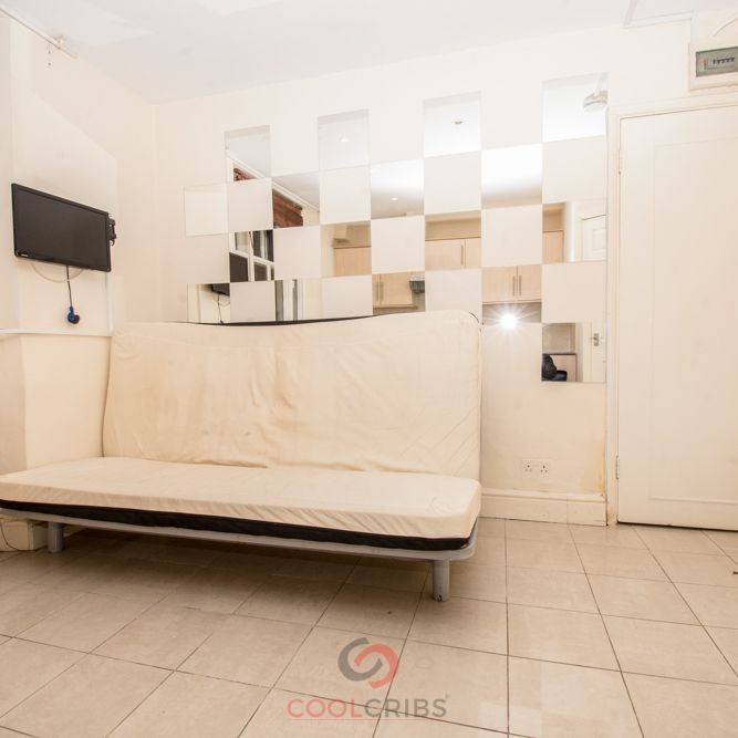 Westbourne Grove Terrace, Bayswater, W2 - Photo 1