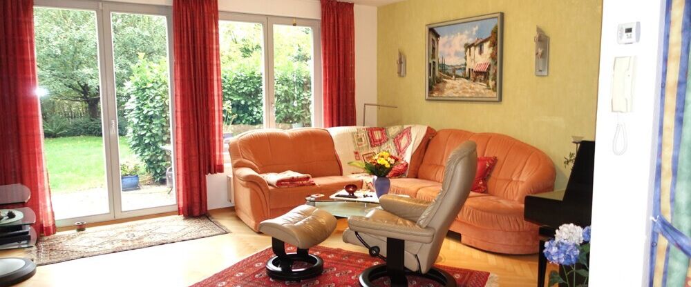 Familienfreundliches, charmantes Zuhause mit Terrasse und Garten - Foto 1