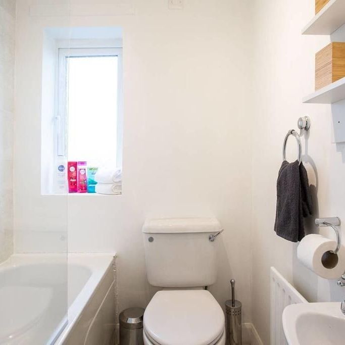 155 Joanmount Gardens, Belfast BT14 6NZ - Photo 1