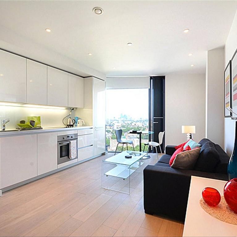 Studio to rent - Photo 1