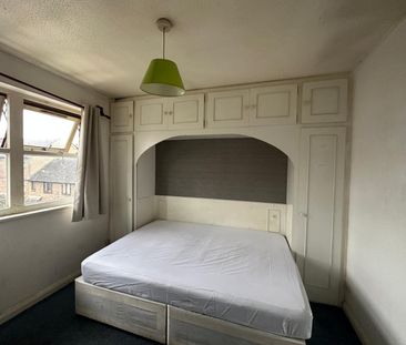 Room in a Shared House, Kinburn St, SE16 - Photo 4