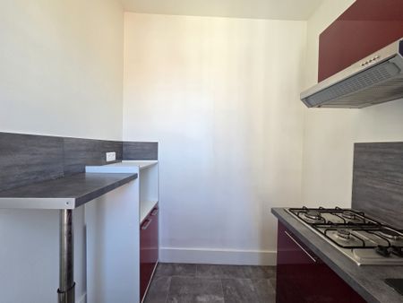 Location Appartement 2 pièces 38m² STE SAVINE 10300 - Photo 2