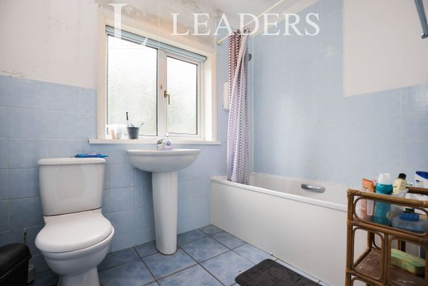 2 bedroom house to rent Bury Road, CV31 - Photo 1