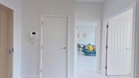 2 bedroom flat to rent - Photo 2