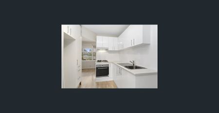 Charming 2 bedroom apartment in central location - Photo 3