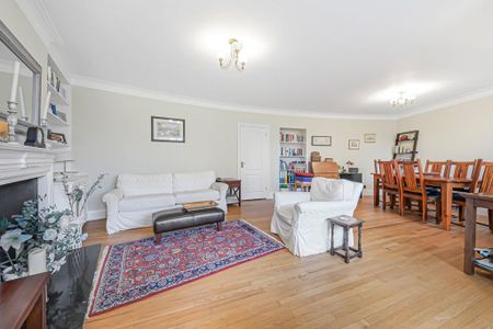 3 bedroom flat to rent - Photo 4