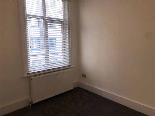 2 bedroom apartment to rent Clarendon Road, Southsea, PO4 - Photo 1