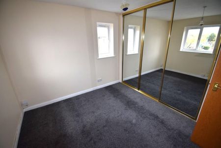 1 bedroom end of terrace house to rent - Photo 3