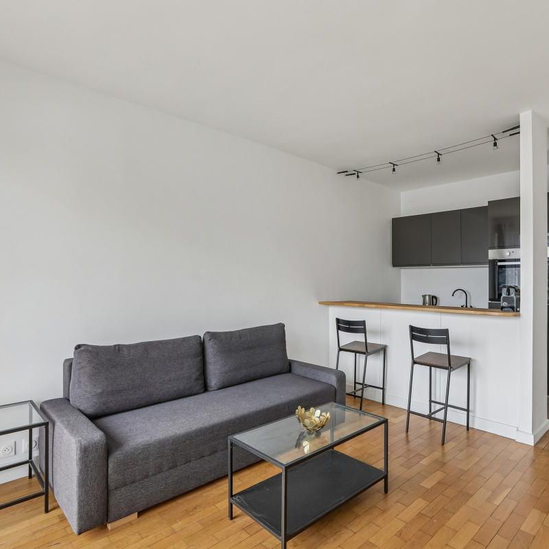 Location Appartement 1 pièce Meublé 32m² PARIS 16ème - Photo 1