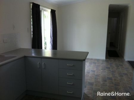 3 BEDROOM HOME ANDERGROVE - Photo 5