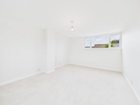 2 bedroom semi-detached house to rent - Photo 4