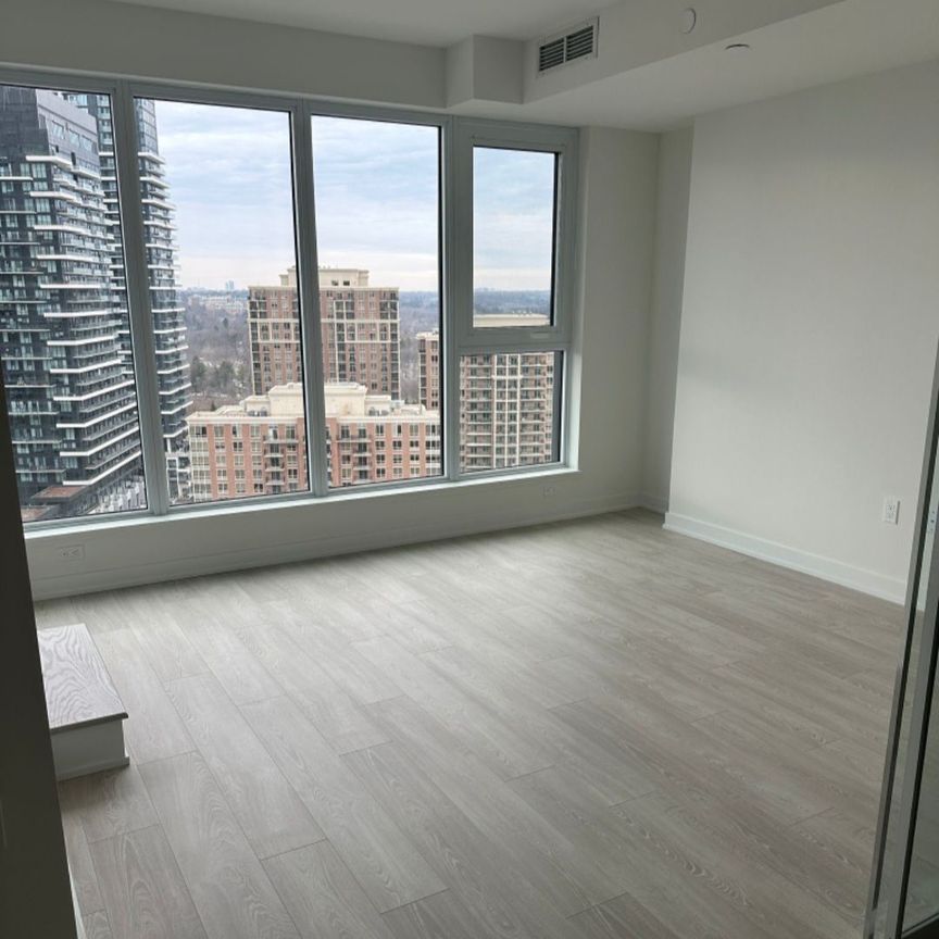 For Lease - 1 Quarrington Lane Unit# 2015, Toronto, Ontario - Photo 1