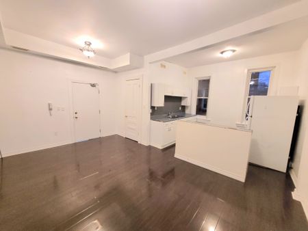 For Lease - 139 1/2 John Street Unit# 5, Hamilton, Ontario - Photo 3