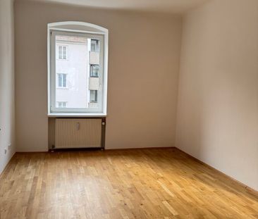 Zentral gelegene 3-Raum-Wohnung, extra Küche, im 4ten Stock mit Lif... - Foto 1