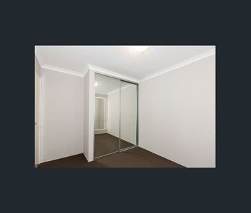 Low Maintenance Modern Home - Photo 1