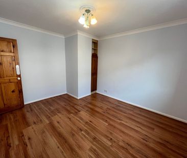 13 Spencer Street, Holywood, BT18 9DN - Photo 4