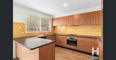 Spacious Unit in a Prime Frankston Location - Photo 3