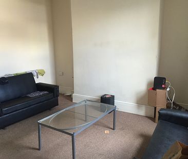 2 Bedroom Terraced To Rent in Nottingham - Photo 1
