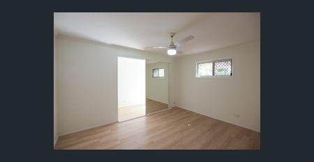 Great Location - Close to everything - Photo 2