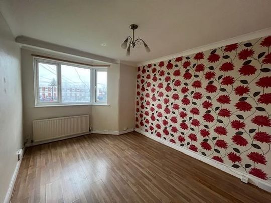 2 bedroom maisonette to rent - Photo 1