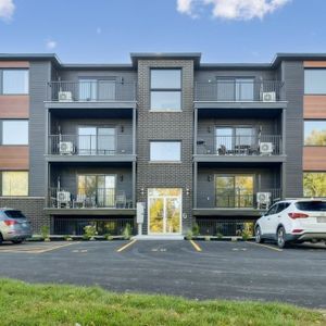 PROMO 1 mois gratuit! Beau 5 1/2 neuf ! Dispo maintenant; Huntingdon - Photo 2