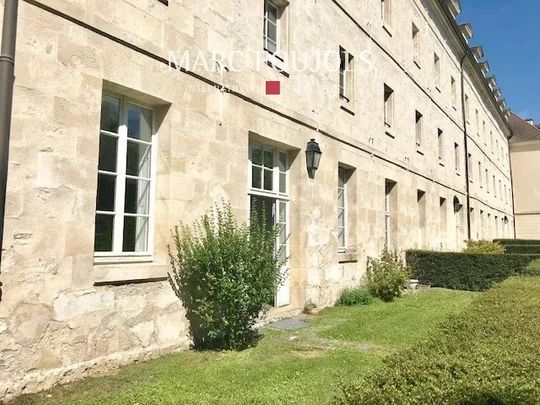 (Français) Senlis appartement avec jardinet et place de parking - Photo 1