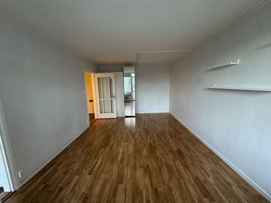 Friherregatan, Hässelby - Foto 1