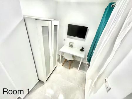 Calle Granate, Sevilla, Andalusia 41009 - Photo 5