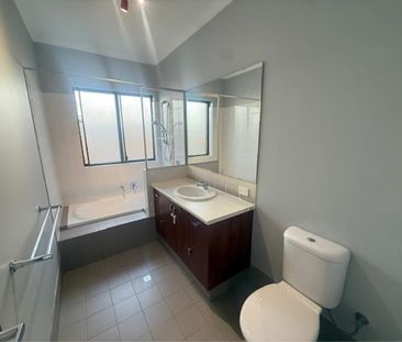 47 Serventy Cres, Hammond Park - Photo 2