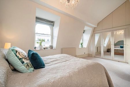 3 bedroom flat to rent - Photo 4