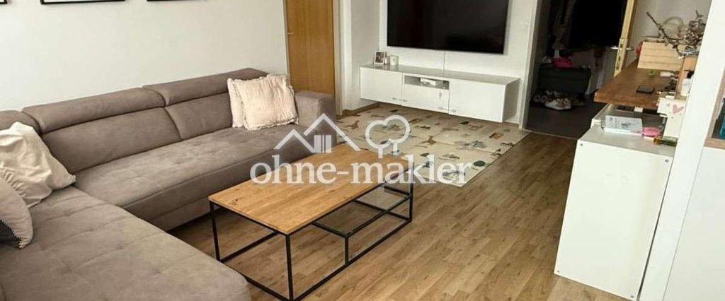 Günstige, modernisierte 2-Zimmer-Wohnung mit Balkon Einbauküche Keller und Garagenparkplatz - Photo 1