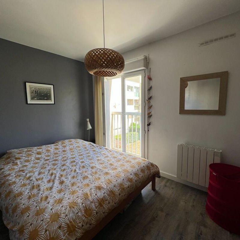 Appartement 4 pièces 84m2 MARSEILLE 8EME 1 430 euros - Photo 1