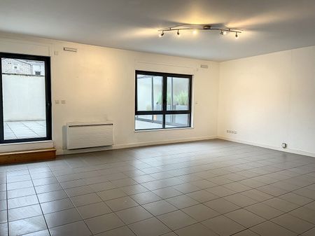 Appartement à louer - REIMS- GARE / CENTRE - Photo 2