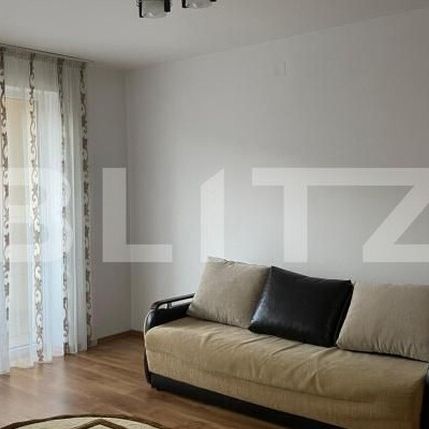 Apartament cu o camera, 38 mp, zona Florilor - Photo 1