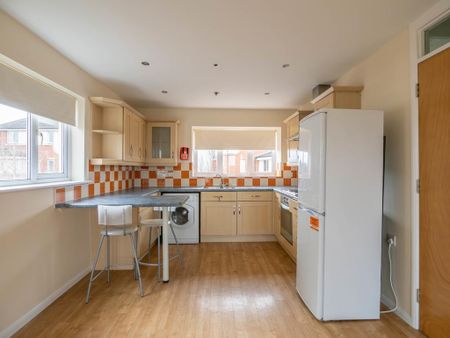 2 bedroom apartment to rent - Photo 5