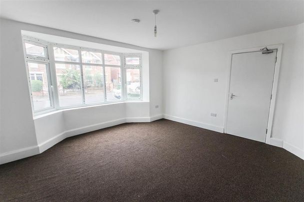 4 bedroom detached house to rent - Photo 1