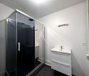 Location Appartement 3 pièces 73m² - Photo 4