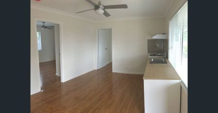 ATTACHED TWO BEDROOMS HOUSE CLOSE TO SEVEN HILLS STATION - Photo 4