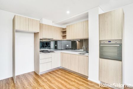 Convenient Living Apartment - Photo 2