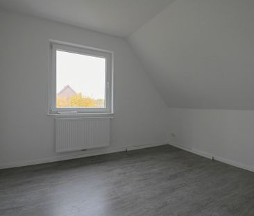1243 - 3-Zimmer-Dachgeschosswohnung mit Einbauküche in Bürgerfelde! - Photo 5