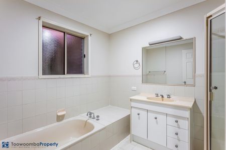 2/150 Russell Street, 4350, Newtown Qld - Photo 5